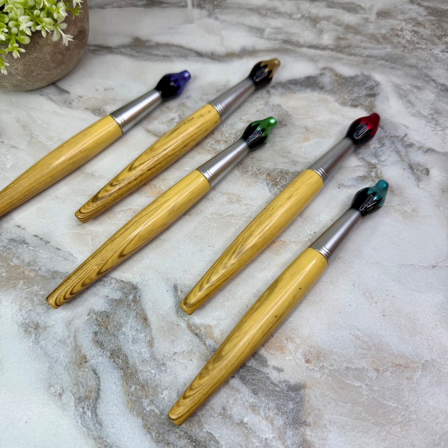 Pen - Paintbrush