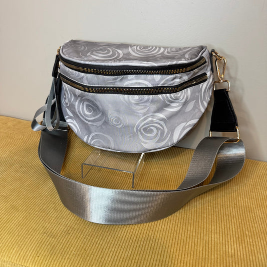 The Roni Nylon Crossbody - Grey Swirl Roses