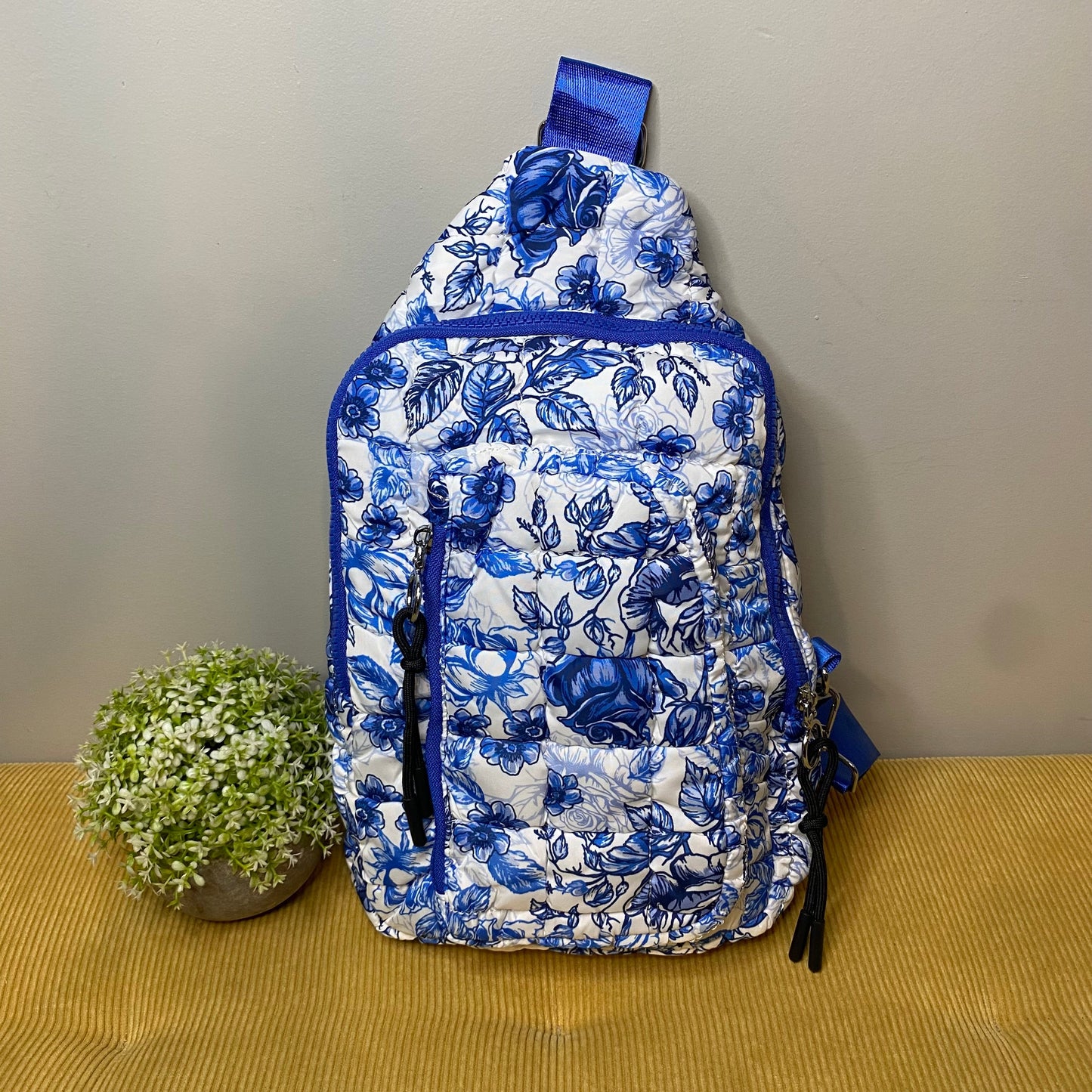 Sarah - Puffer Sling XL